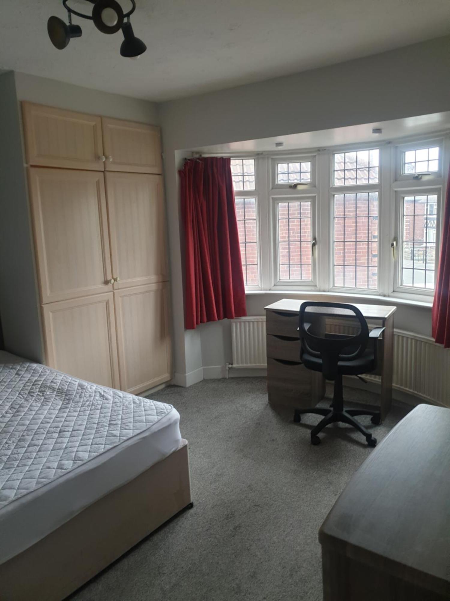 Mother-In-Law Guest House Hotel Leeds Leeds  Exterior foto